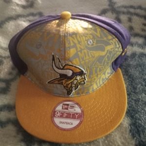 NEW ERA VINTAGE CAP COLLECTION NFL ADJUSTABLE SNAPBACK PRE-OWNED CONDITIONS